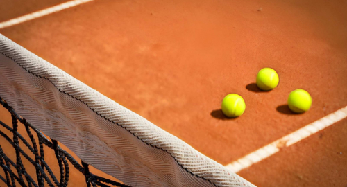Roland Garros, Medvedev ancora fuori al primo turno: la terra di Parigi resta il suo grande incubo